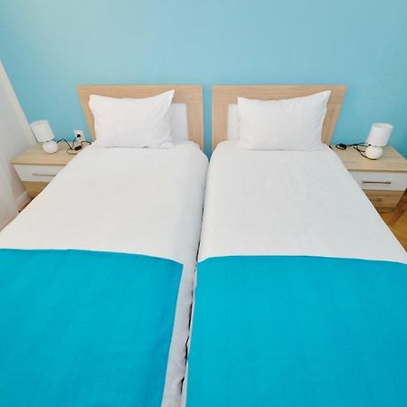Unico Apartman Kotor Luaran gambar