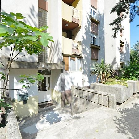 Unico Apartman Kotor Luaran gambar