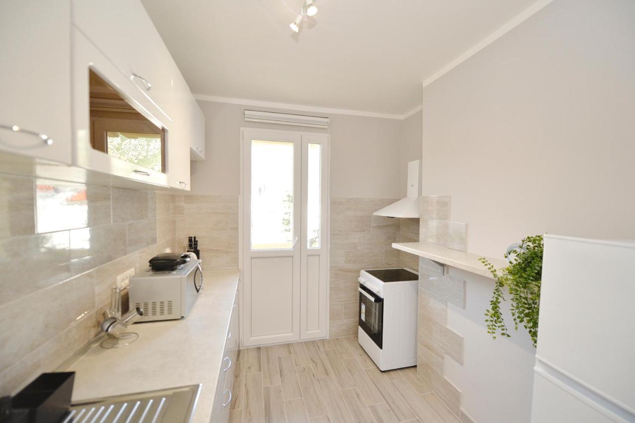 Unico Apartman Kotor Luaran gambar